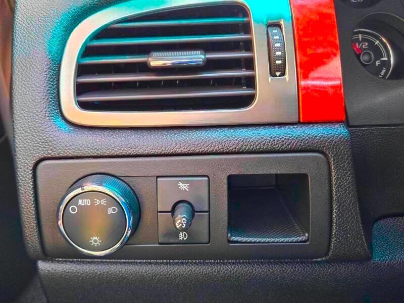 Used 2007 GMC Sierra 3500 SLT w/ Convenience Package image 19