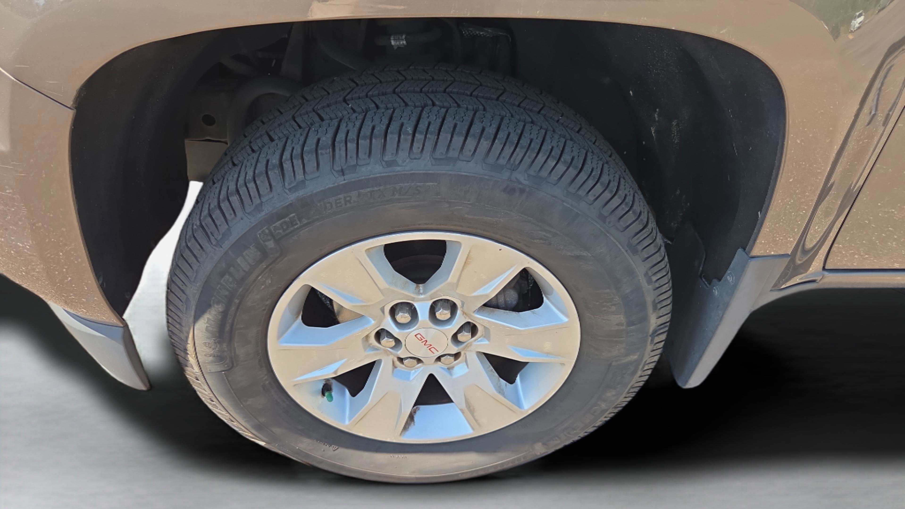 Used 2016 GMC Canyon SLE w/ SLE Convenience Package image 10