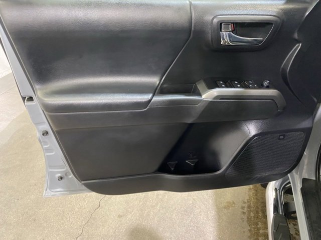 Certified 2020 Toyota Tacoma Limited image 13
