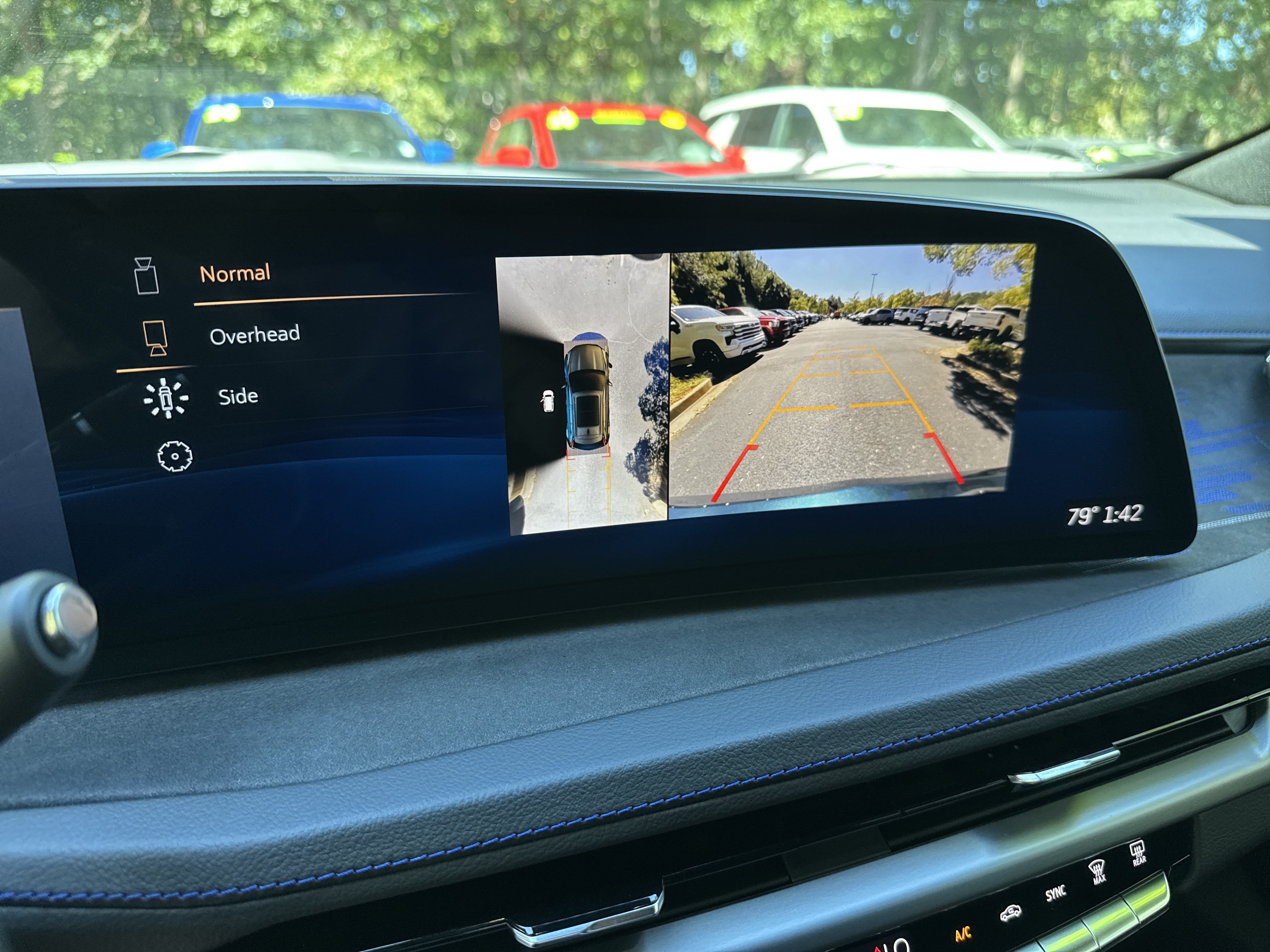Used 2024 Cadillac XT4 Sport w/ Active Safety Package AWD/4WD image 27