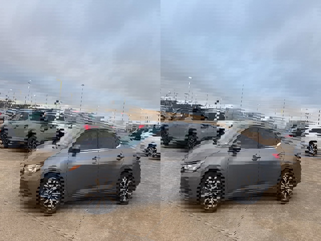 Used 2022 Nissan Sentra SV w/ SV Premium Package image 10