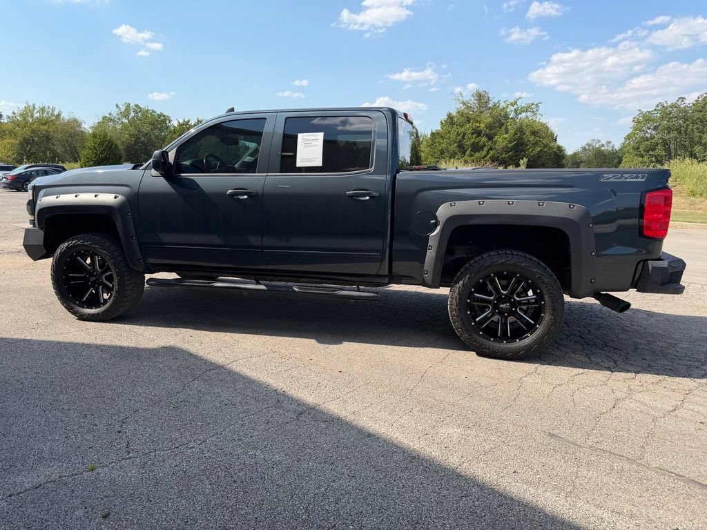 Used 2018 Chevrolet Silverado 1500 LT w/ Texas Edition AWD/4WD image 9
