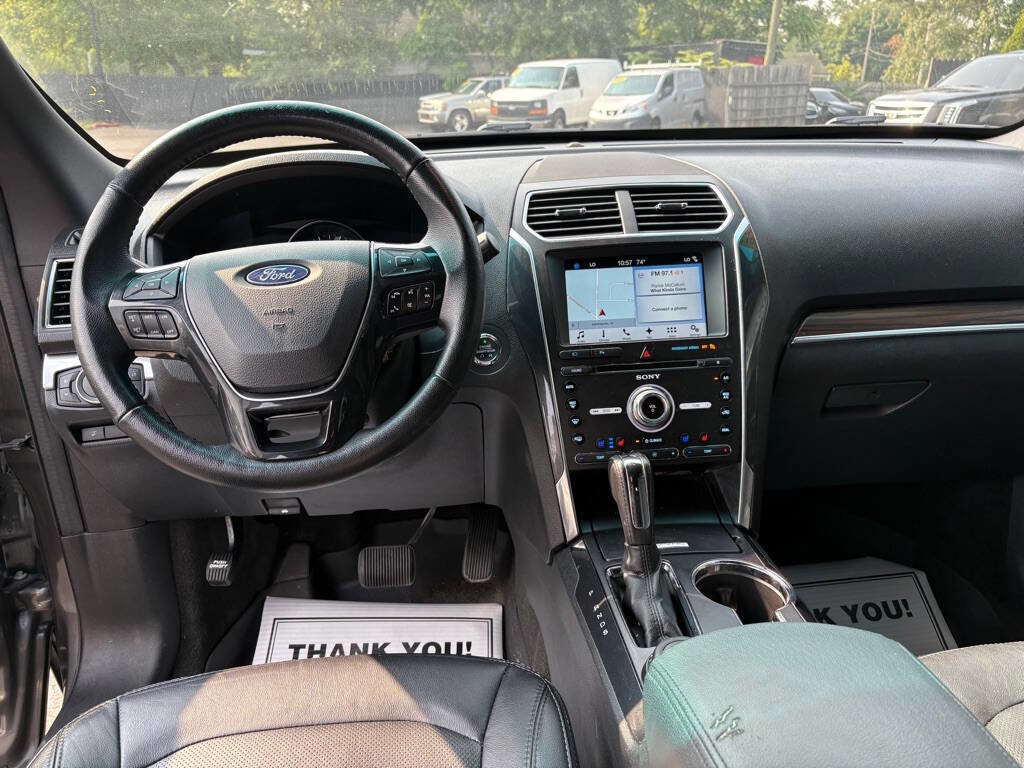 Used 2017 Ford Explorer Limited image 13