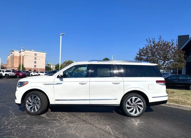 Used 2024 Lincoln Navigator L Reserve image 7