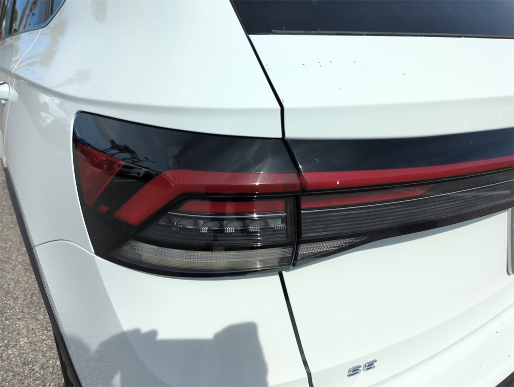 New 2025 Volkswagen Taos SE image 14