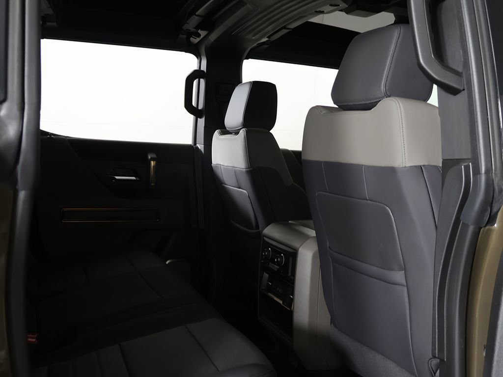 Used 2025 GMC Hummer EV 2X w/ Extreme Off-Road Package AWD/4WD image 35