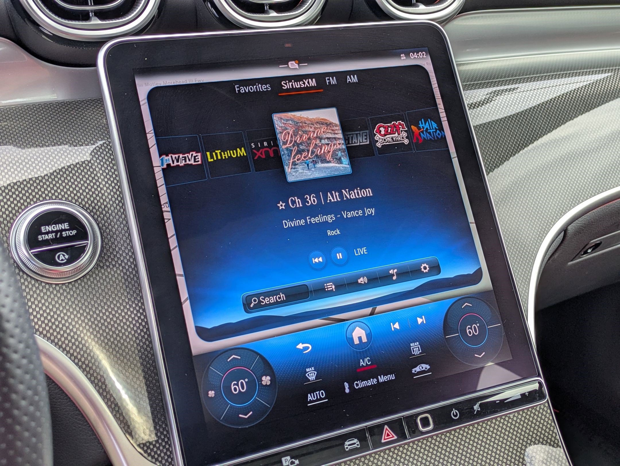 Certified 2024 Mercedes-Benz GLC 43 AMG 4MATIC image 23