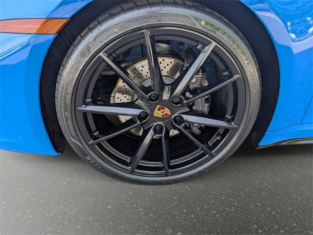 Used 2023 Porsche 911 Carrera image 5