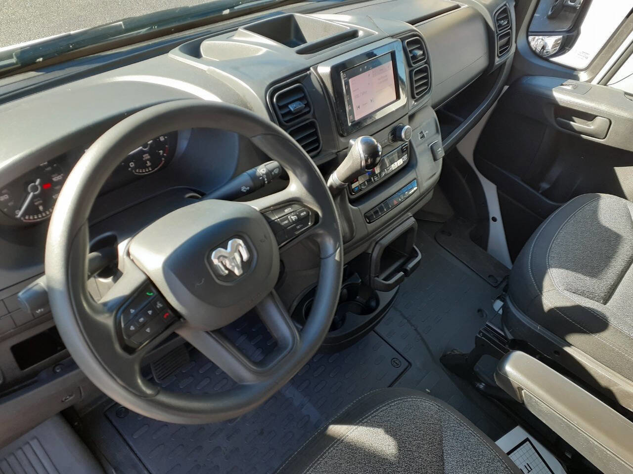 Used 2023 RAM ProMaster 2500 image 8