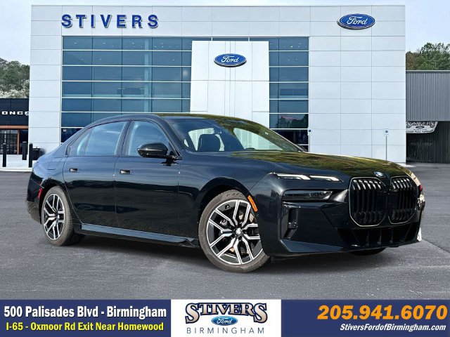 Used 2026 BMW 740i RWD image 1