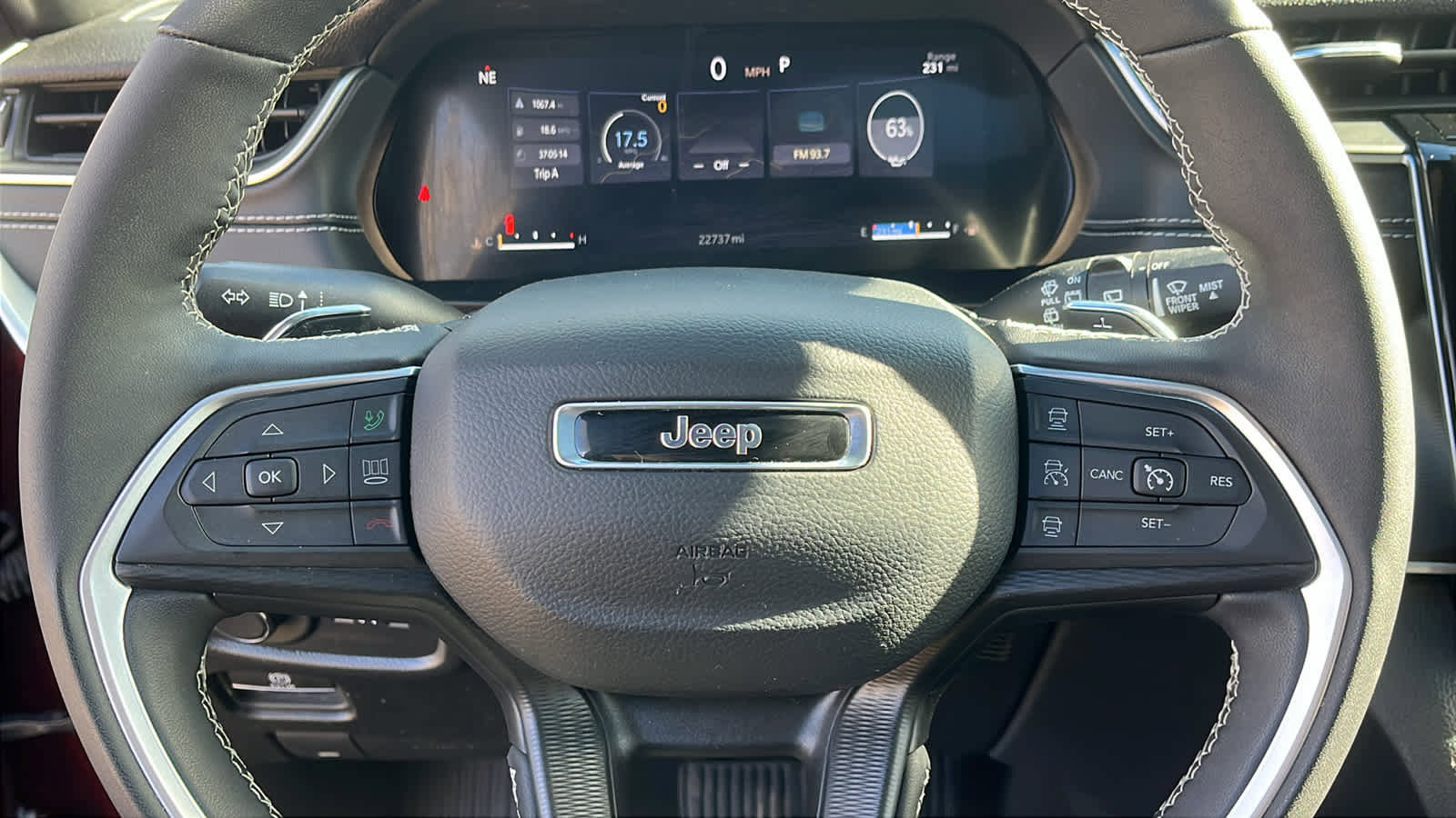 Certified 2025 Jeep Grand Cherokee L Altitude image 11