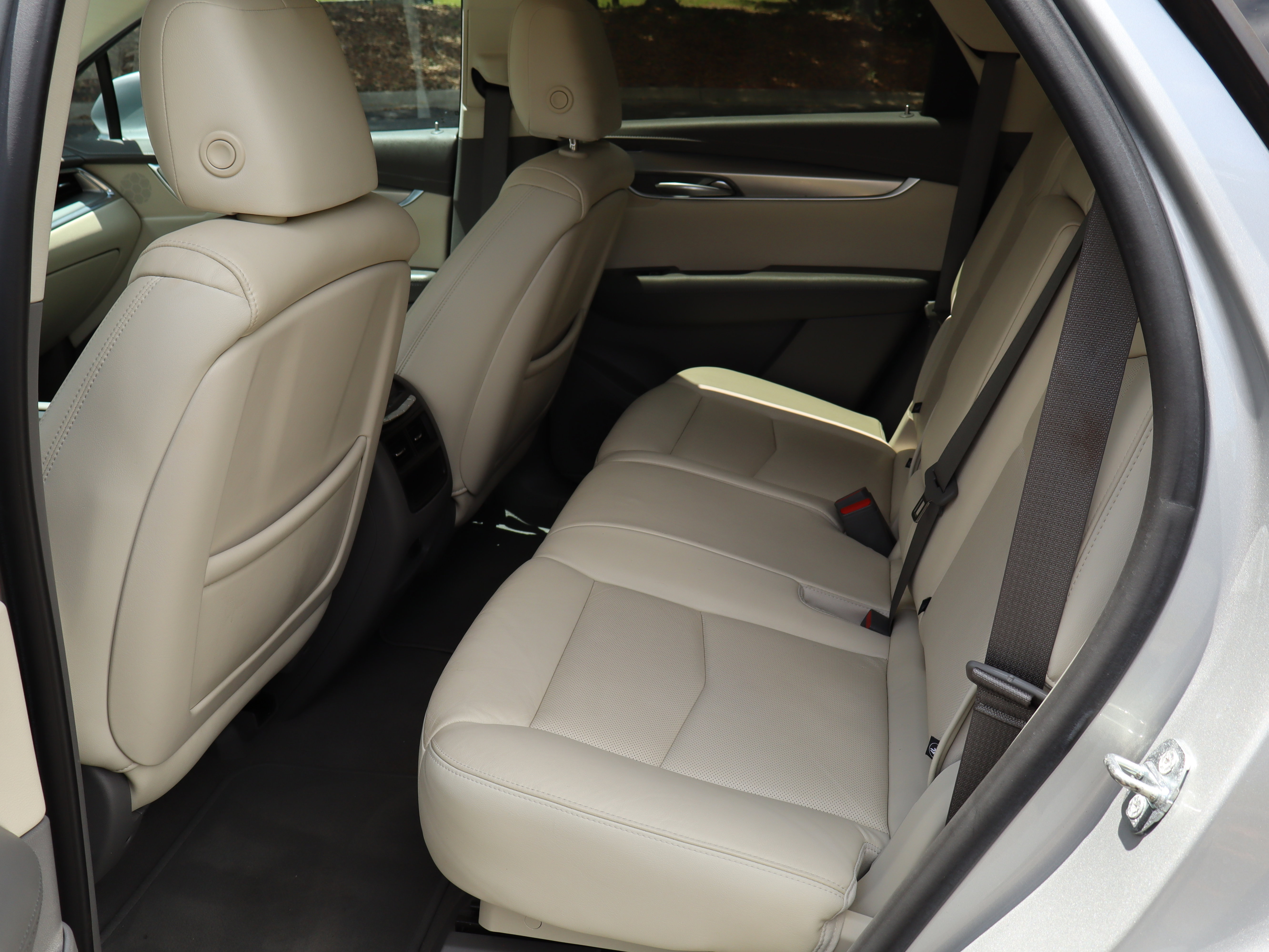 Used 2019 Cadillac XT5 Premium Luxury FWD image 36
