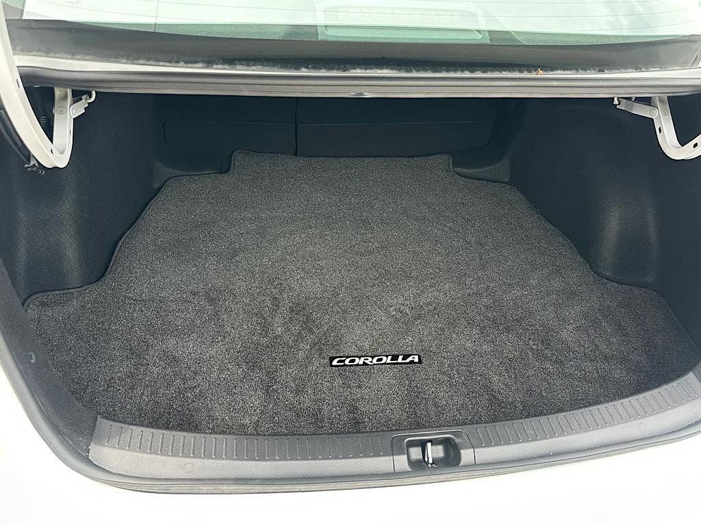 Certified 2023 Toyota Corolla LE w/ Carpet Mat Package (TMS) FWD image 9