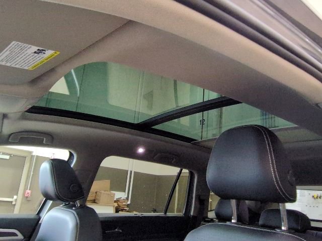 Used 2023 Volkswagen Atlas SE image 13