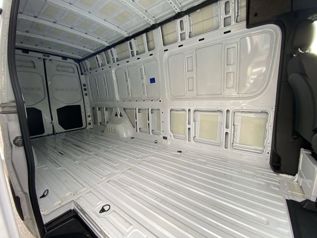 Used 2024 Mercedes-Benz Sprinter 2500 image 5