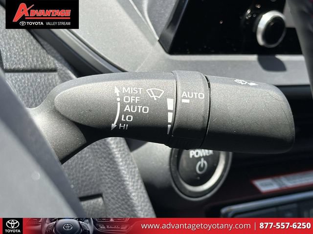 Used 2025 Toyota Prius Plug-In Hybrid FWD image 27