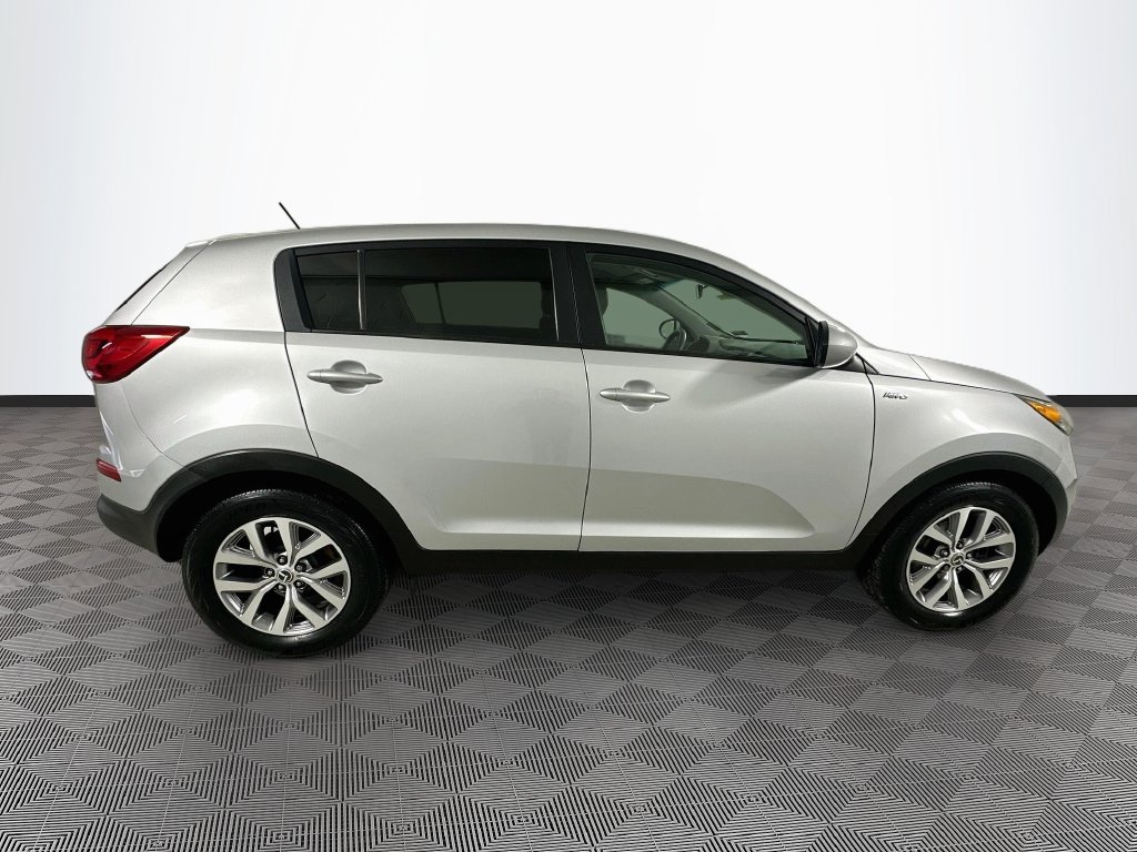 Used 2016 Kia Sportage LX AWD/4WD image 8