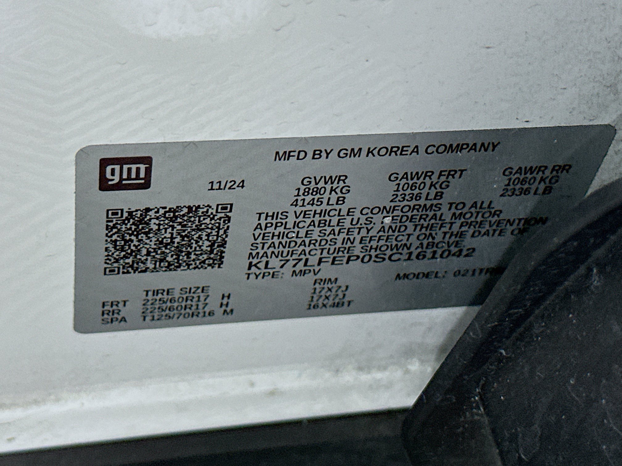 Used 2025 Chevrolet Trax LS FWD image 12