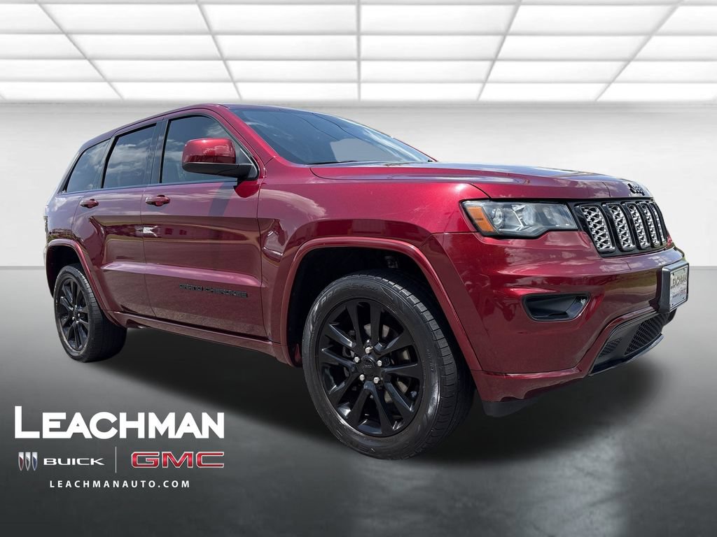 Used 2017 Jeep Grand Cherokee Altitude AWD/4WD image 1
