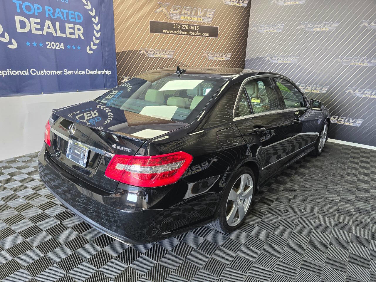 Used 2012 Mercedes-Benz E 350 4MATIC Sedan image 15