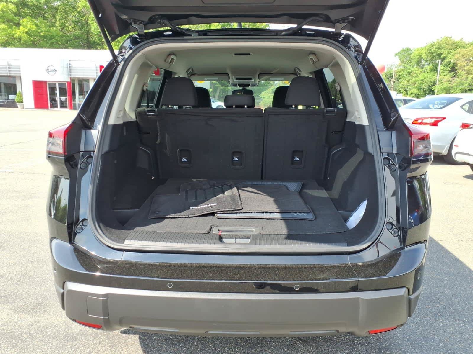 Certified 2025 Nissan Rogue S AWD/4WD image 16