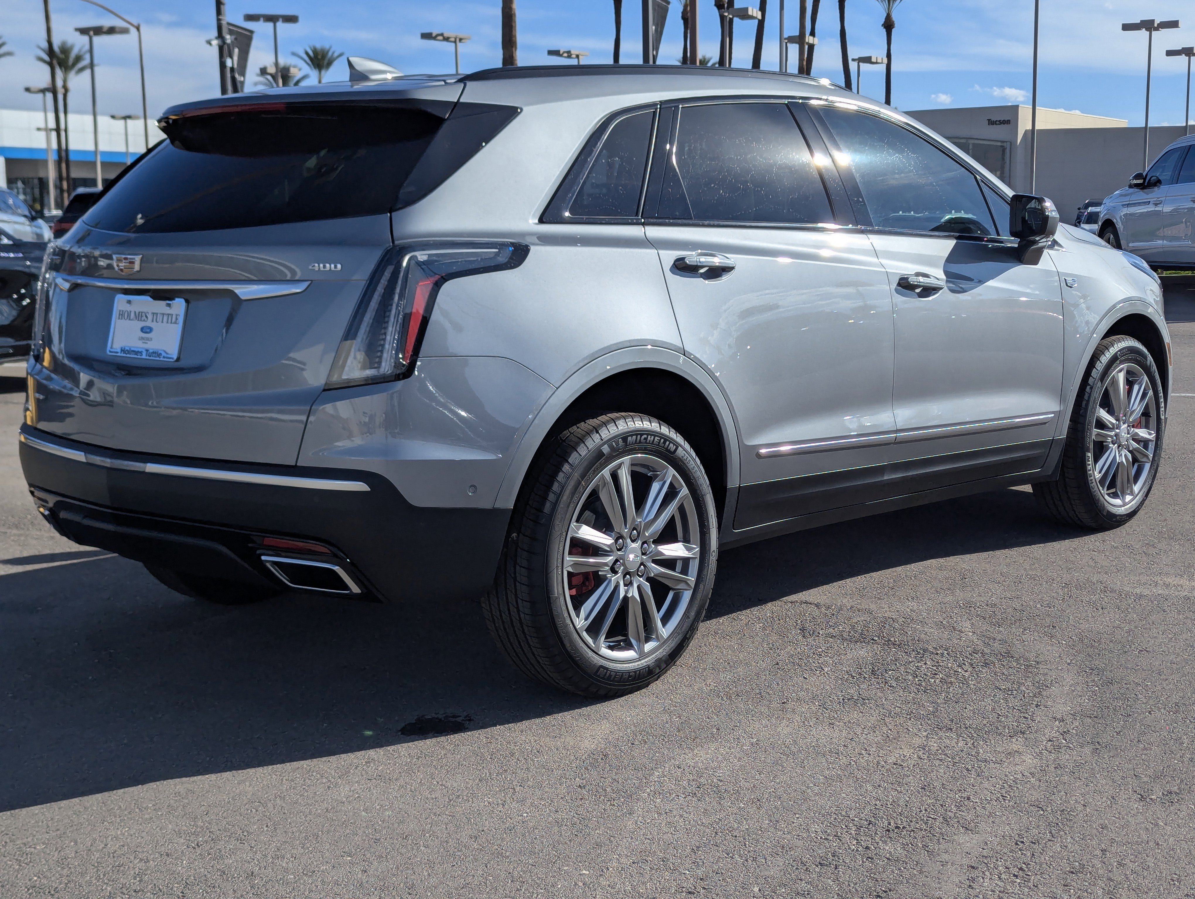 Used 2025 Cadillac XT5 Sportv w/ Technology Package image 2