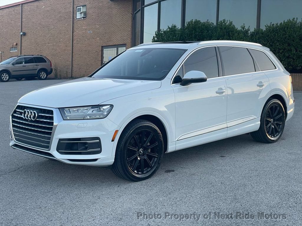 Used 2017 Audi Q7 3.0T Premium Plus w/ Premium Plus Package AWD/4WD image 3