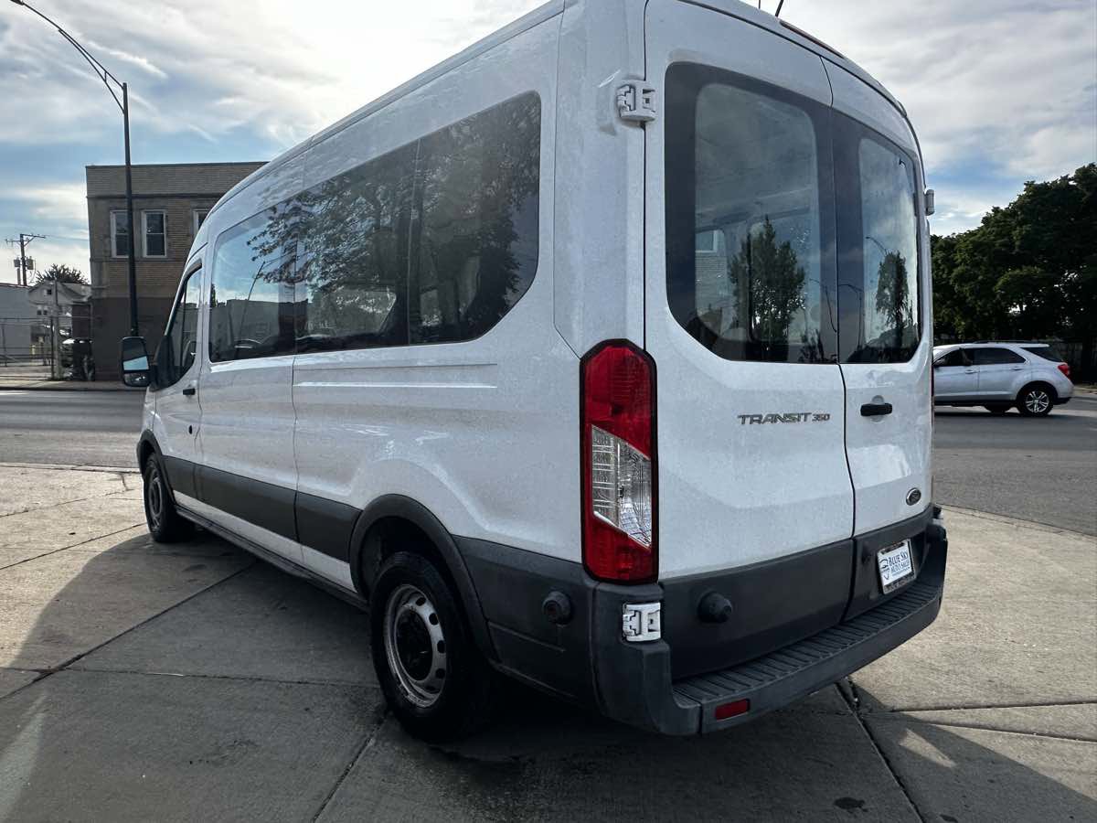 Used 2017 Ford Transit 350 XL image 6