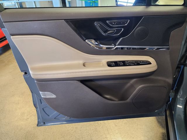 Used 2023 Lincoln Corsair FWD image 9
