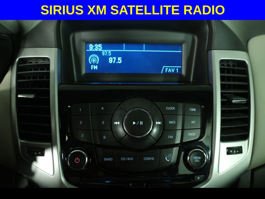 Used 2014 Chevrolet Cruze LS FWD image 3