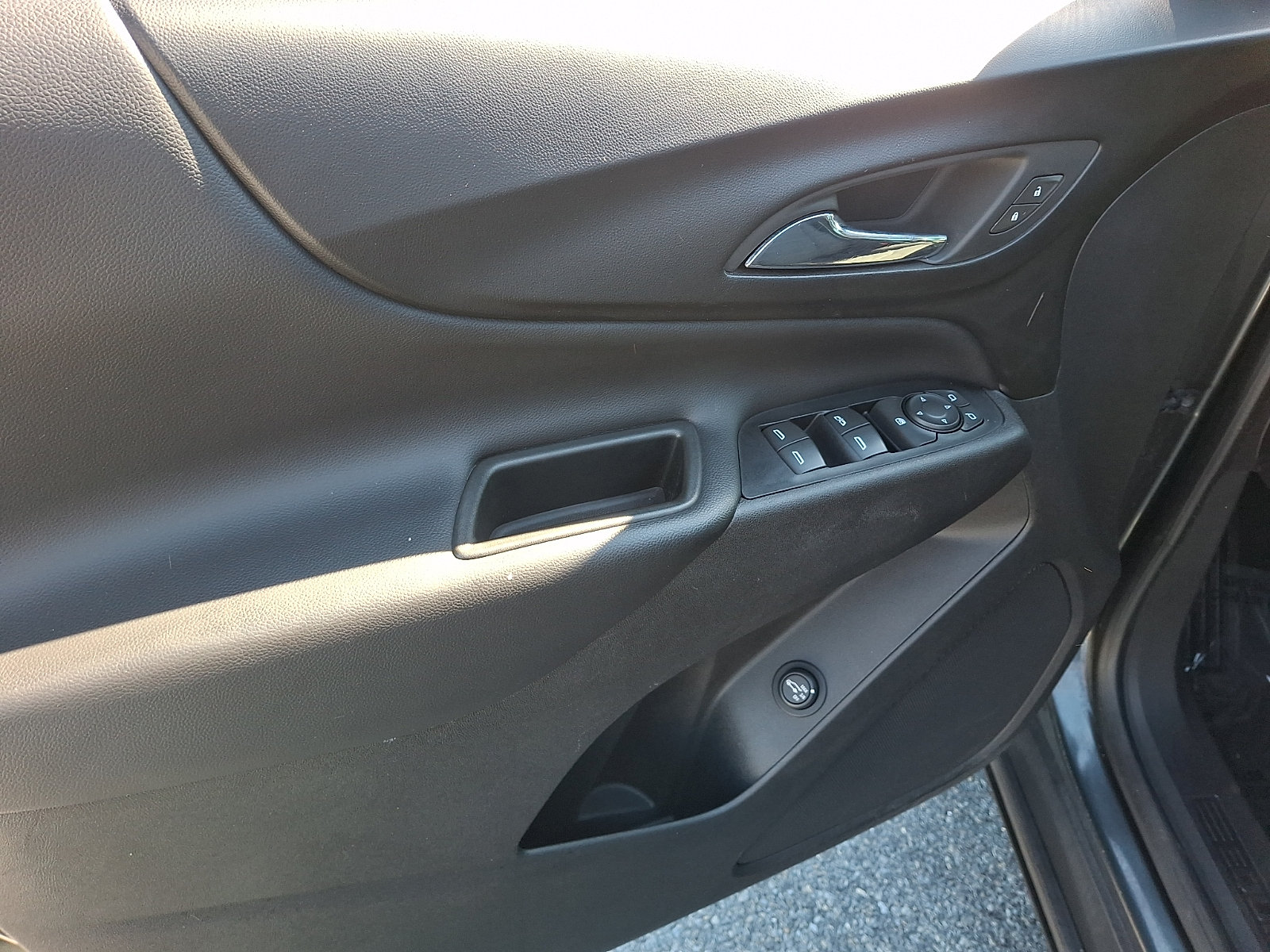 Used 2019 Chevrolet Equinox LT AWD/4WD image 12