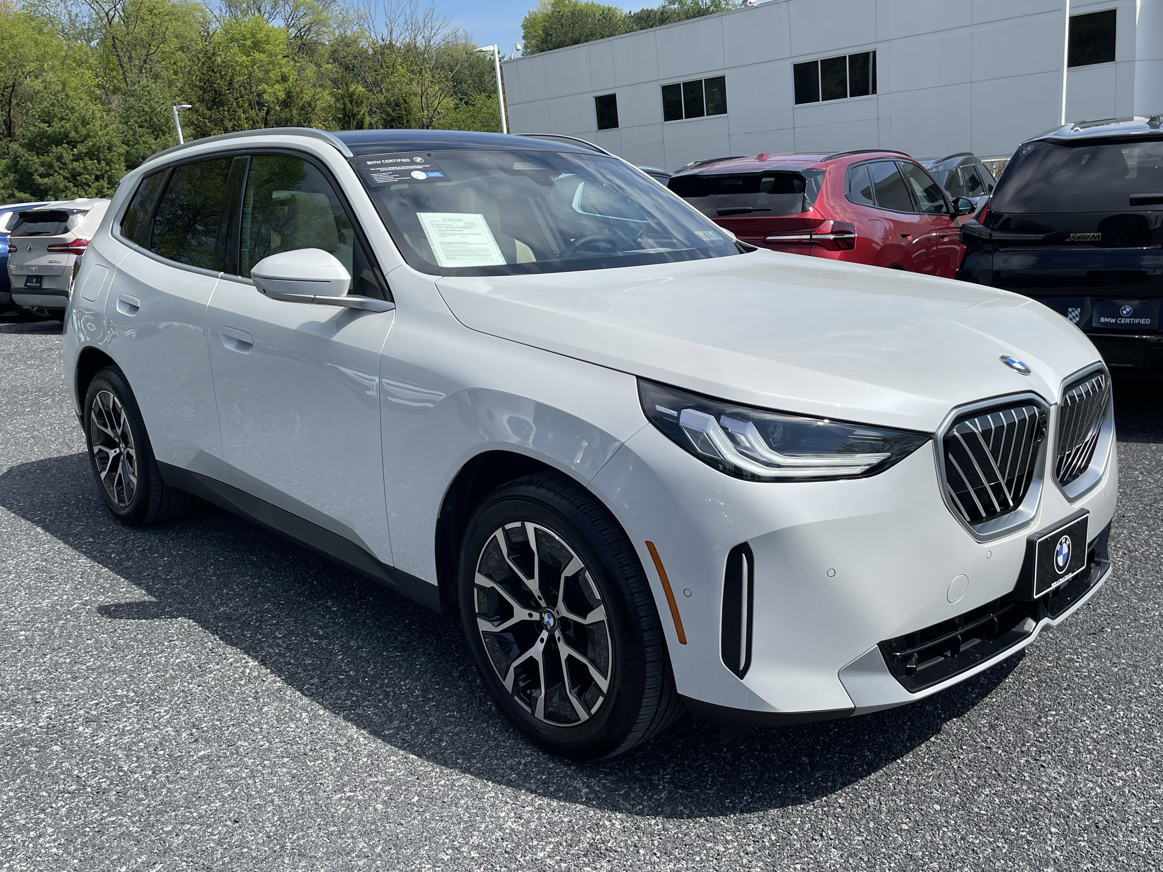 Certified 2025 BMW X3 xDrive30 w/ Premium Package AWD/4WD image 3