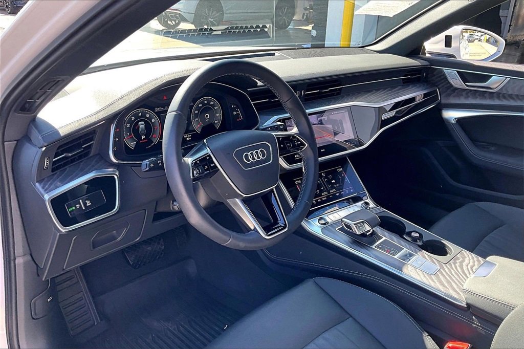Used 2025 Audi A6 Premium Plus w/ Driver Assistance Package image 14