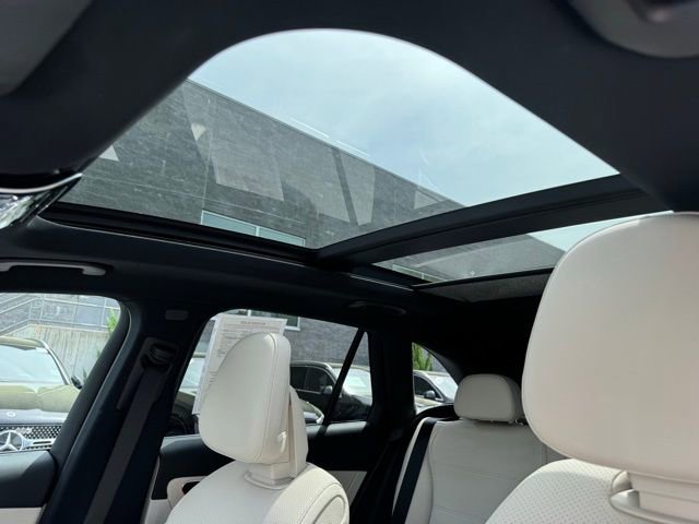 Used 2026 Mercedes-Benz GLC 300 4MATIC image 22