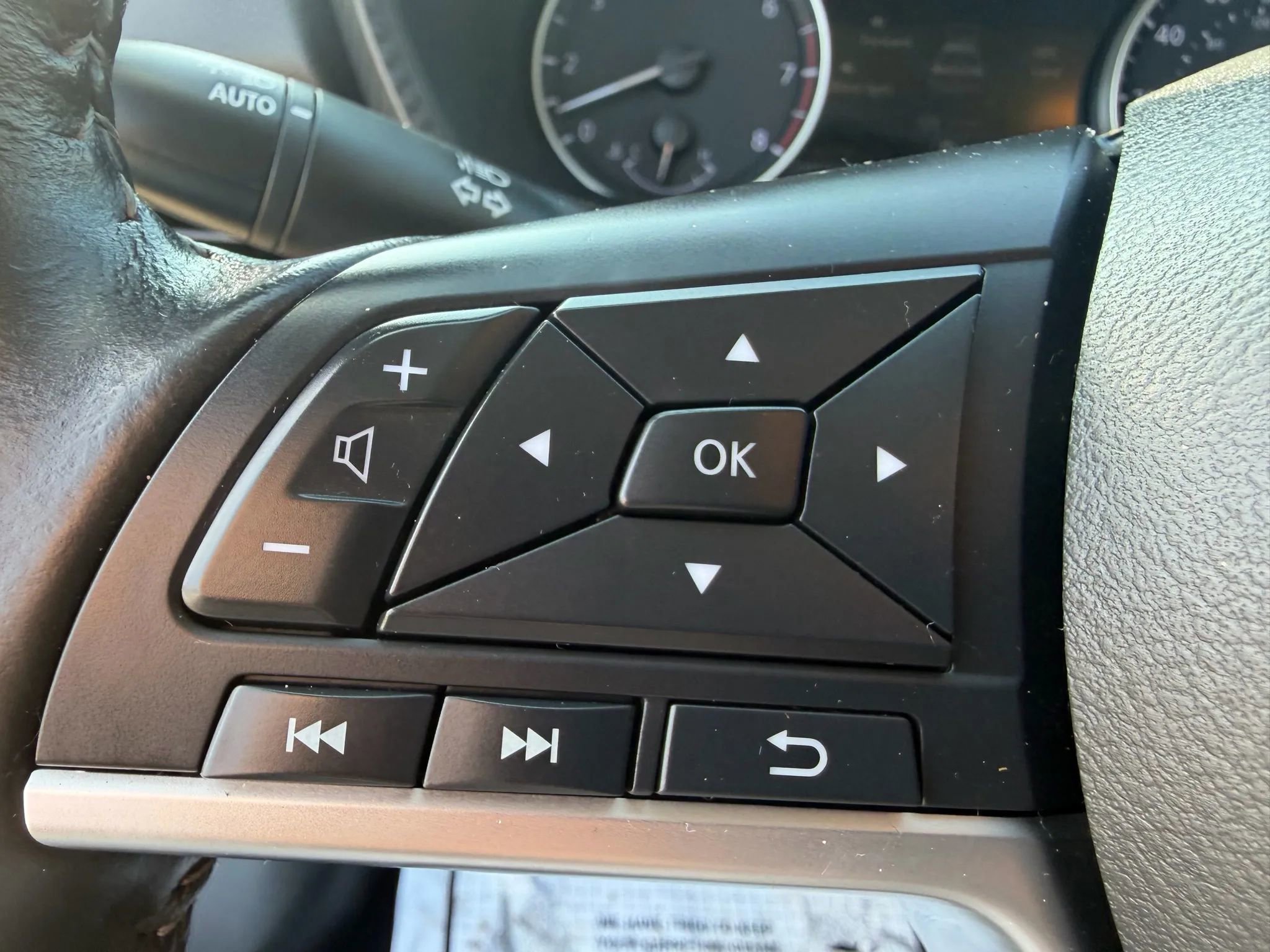 Used 2022 Nissan Sentra SV w/ Trunk Package image 11