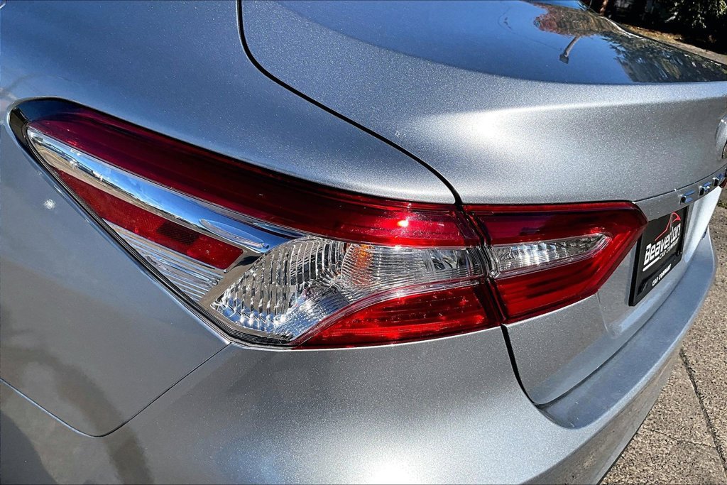 Used 2018 Toyota Camry LE FWD image 28