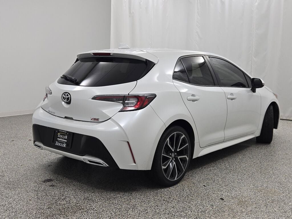 Used 2021 Toyota Corolla XSE image 12