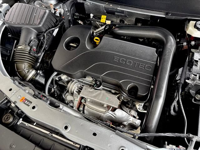 Used 2025 Chevrolet Equinox RS w/ Safety and Technology Package FWD image 32