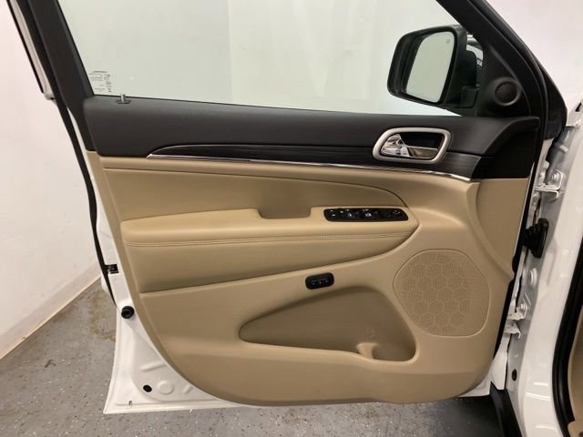 Used 2021 Jeep Grand Cherokee Limited w/ Luxury Group II AWD/4WD image 24