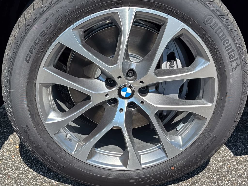 New 2026 BMW X5 xDrive50e w/ Executive Package AWD/4WD image 8