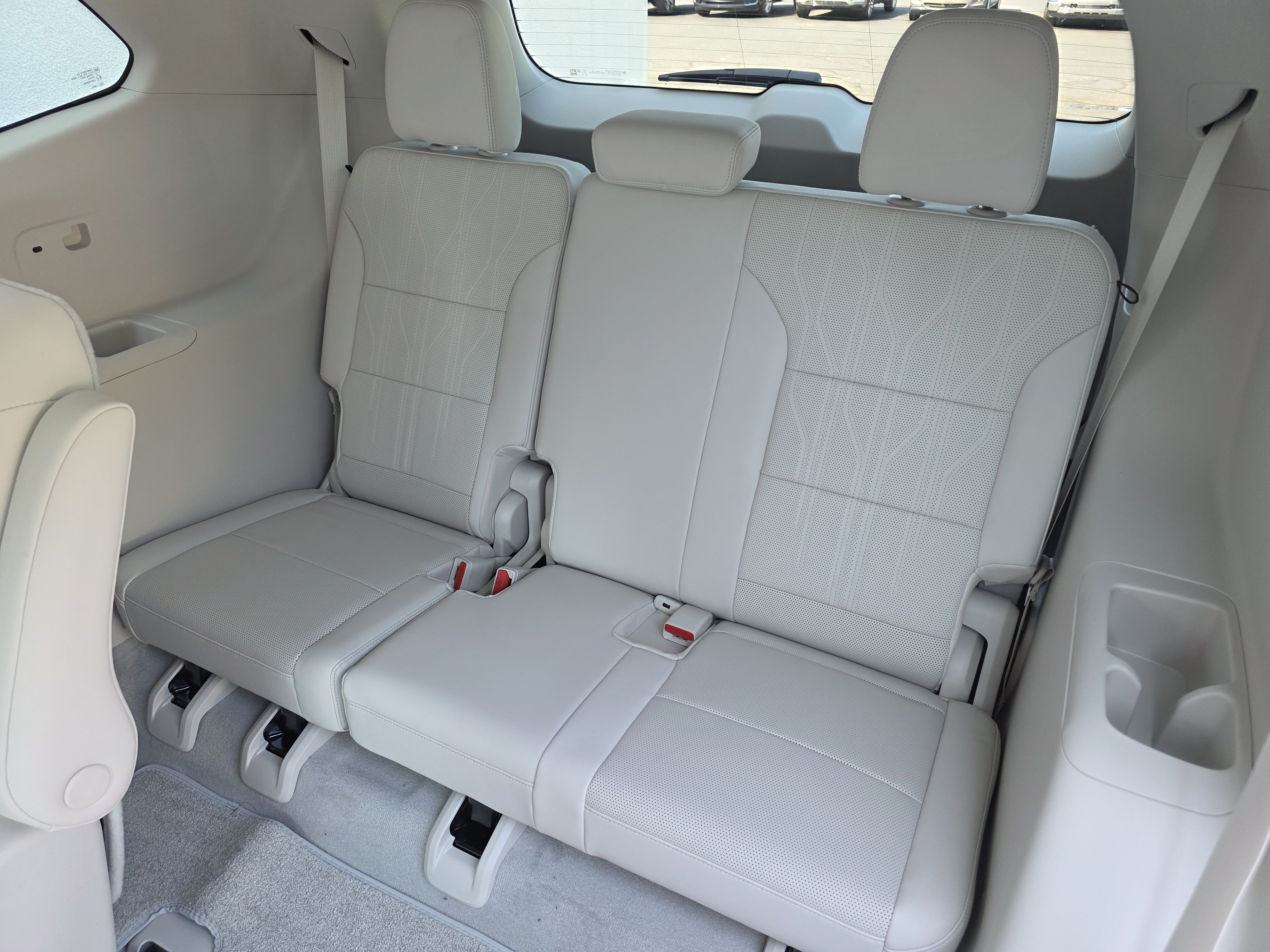 New 2027 Buick Enclave Avenir FWD image 40
