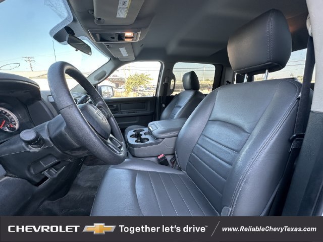 Used 2018 RAM 2500 Tradesman RWD image 23