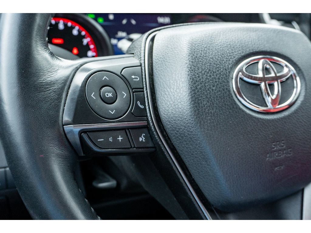 Used 2022 Toyota Camry XSE image 25