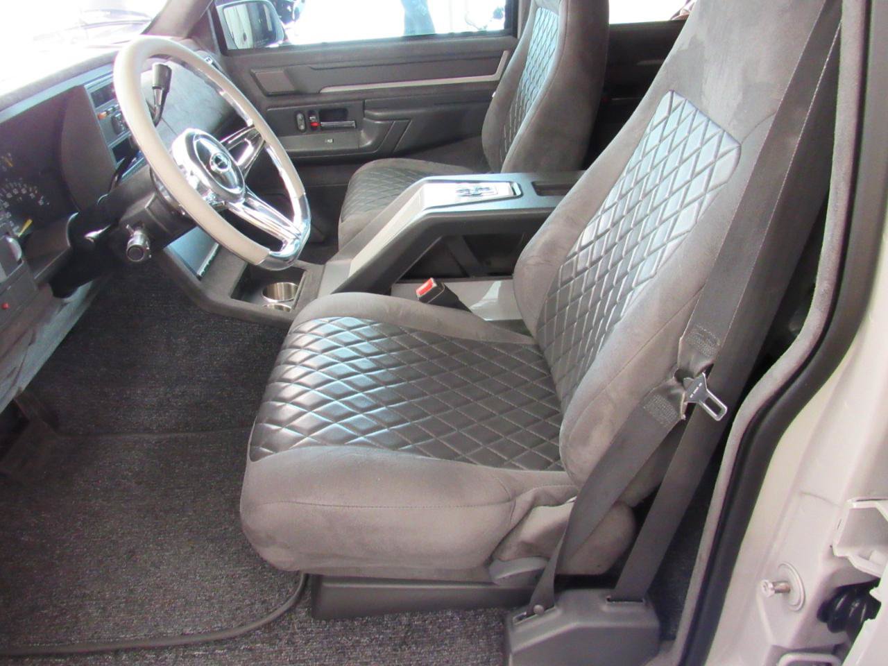 Used 1993 Chevrolet Silverado 3500 2WD Crew Cab image 38
