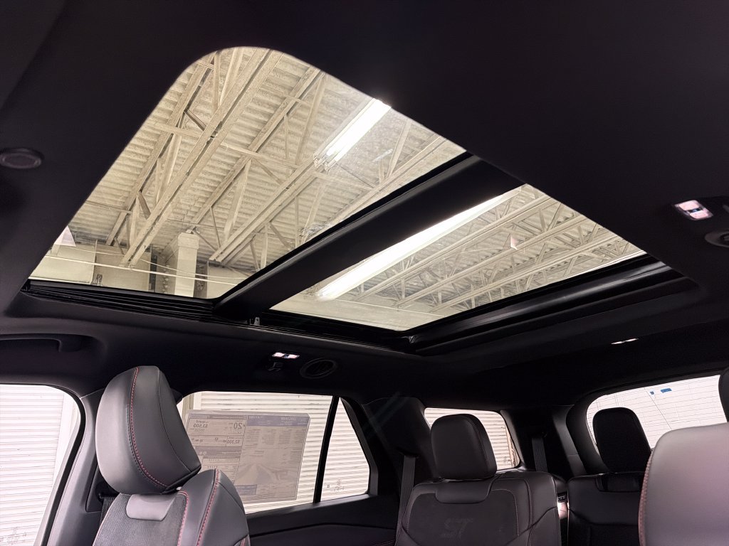 New 2027 Ford Explorer ST w/ Sun And Sound Package AWD/4WD image 9