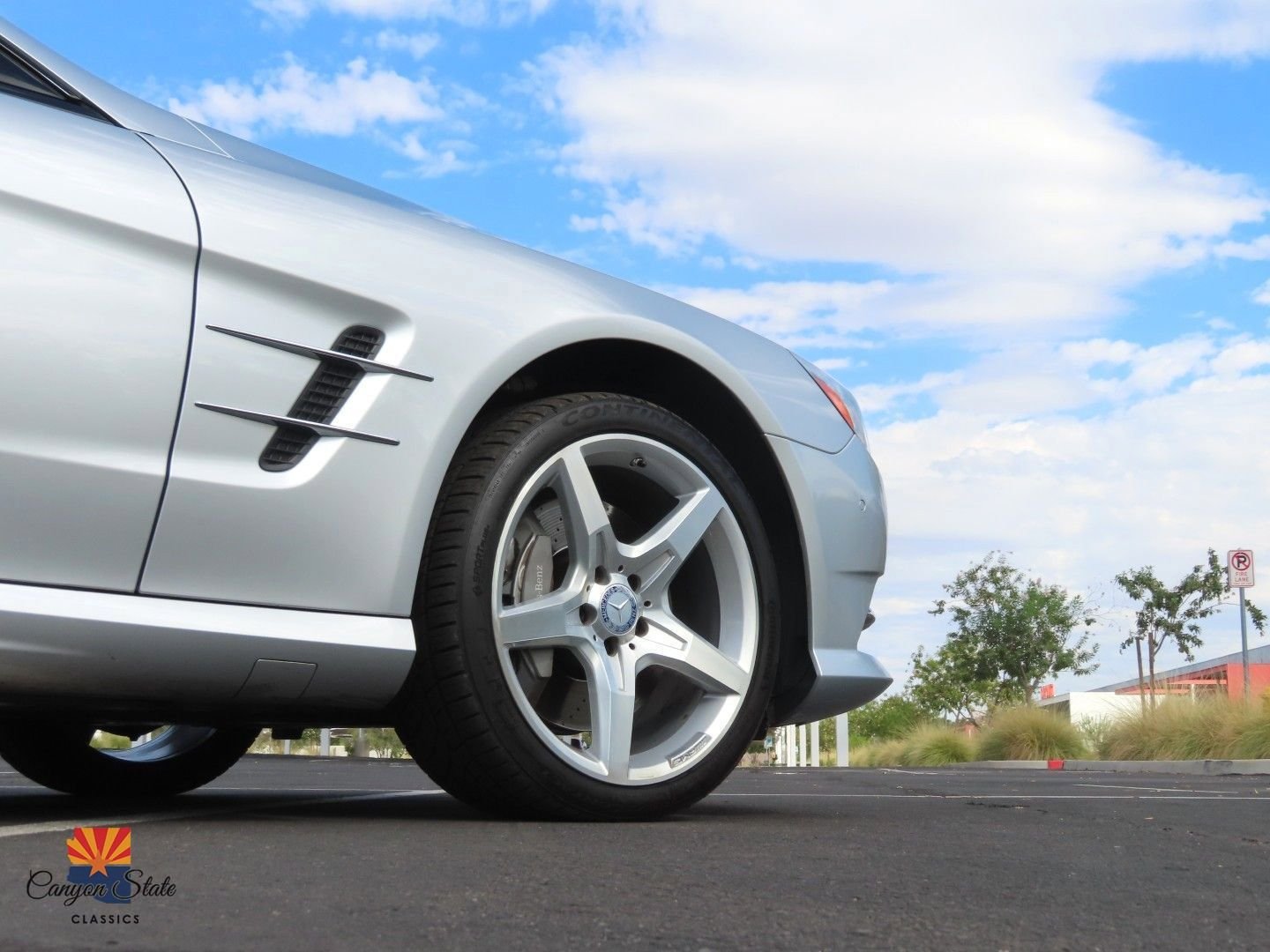 Used 2013 Mercedes-Benz SL 550 image 7