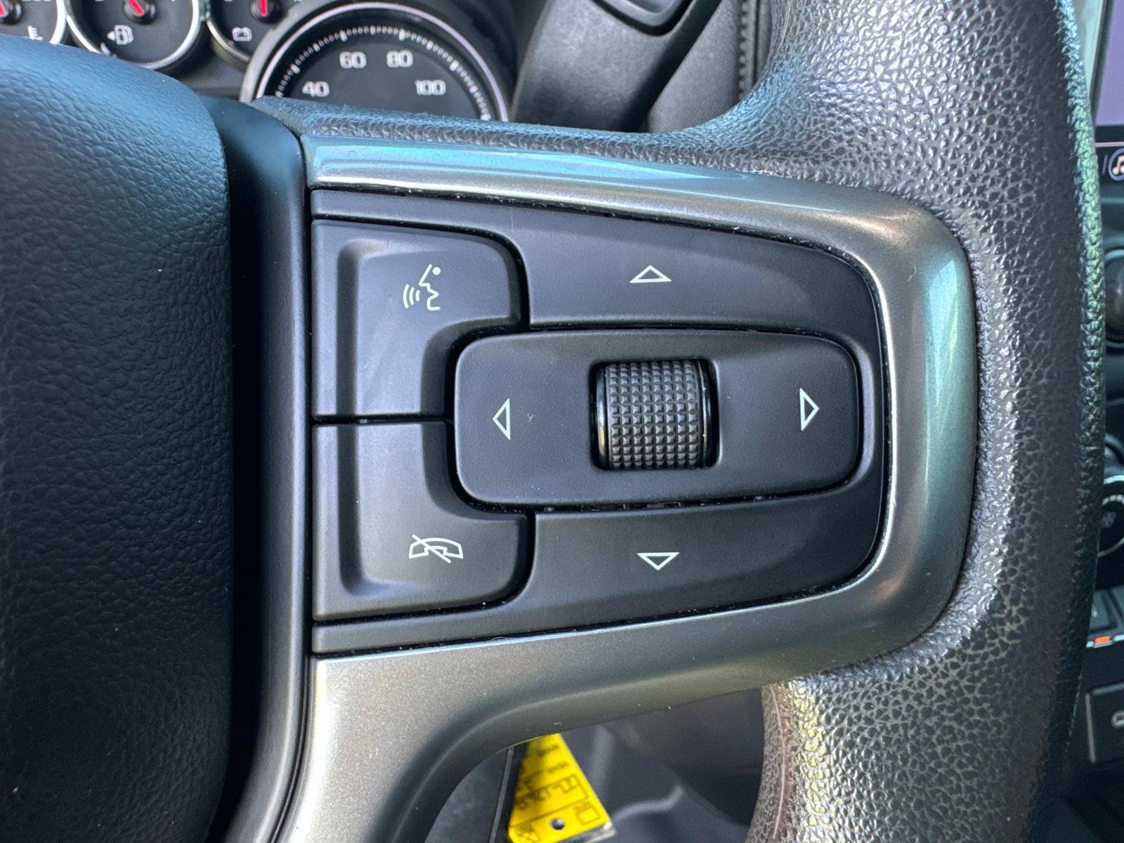 Used 2020 Chevrolet Silverado 1500 LT AWD/4WD image 29