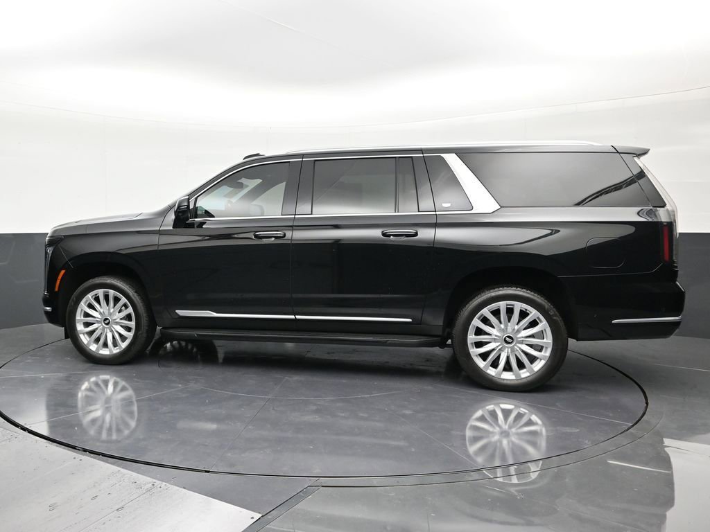 Certified 2025 Cadillac Escalade ESV Luxury image 2