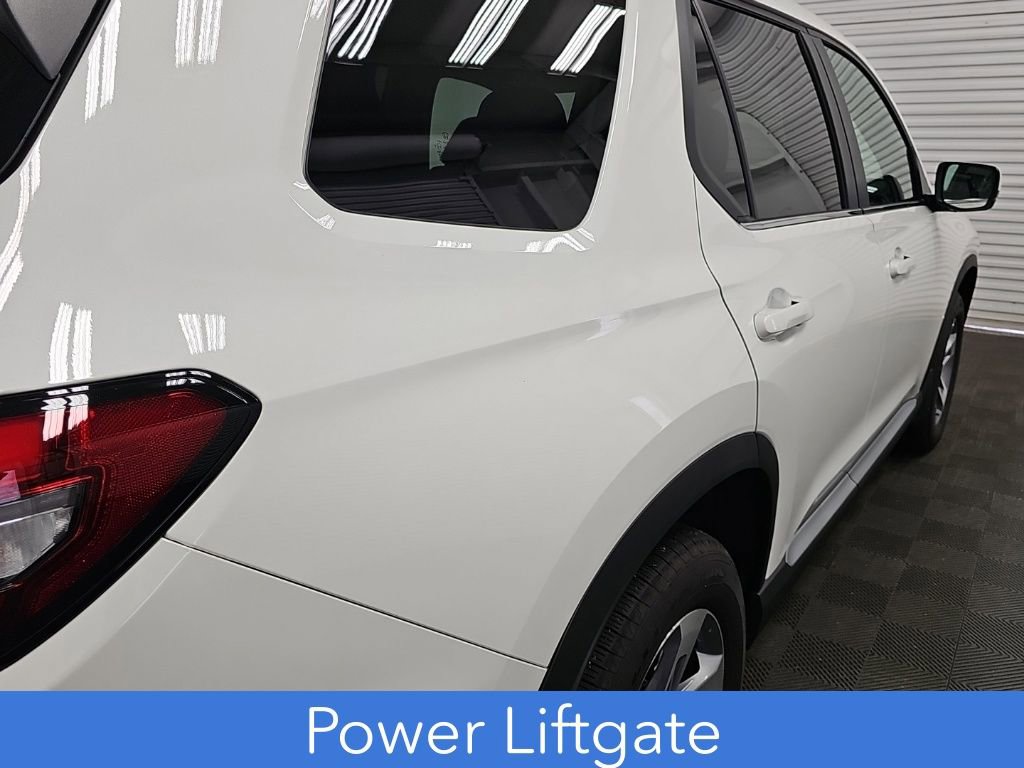 Used 2025 Honda Pilot EX-L image 10