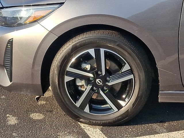 Used 2025 Nissan Sentra SV FWD image 8
